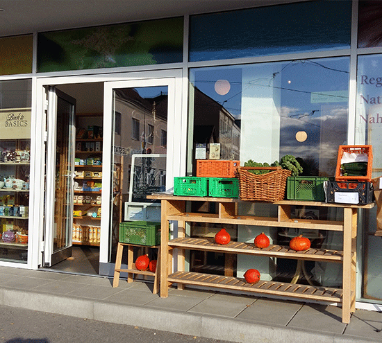 Außenansicht Geschäft -November 2015