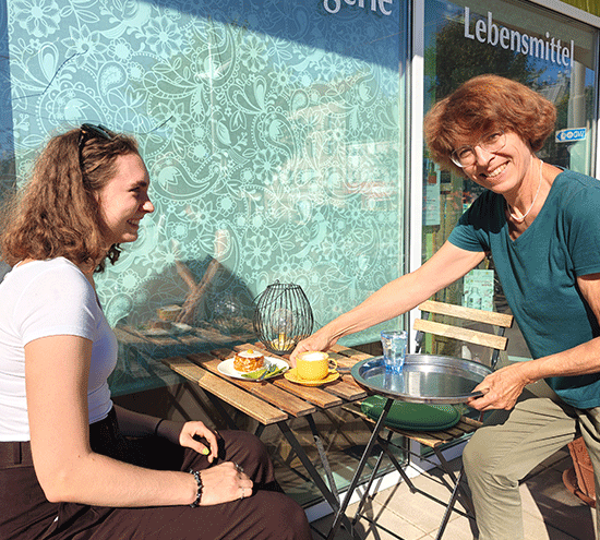 Imagebild Sitzbereich draußen