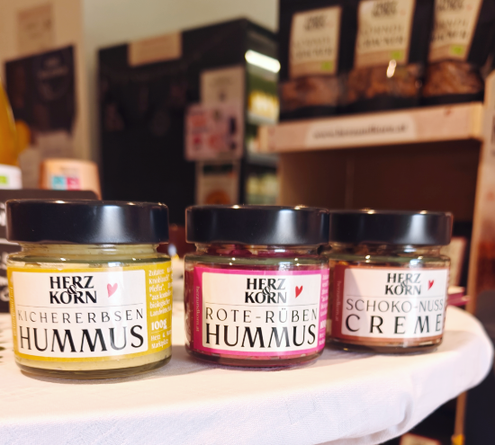 Hummus und Schokocreme von herz&korn